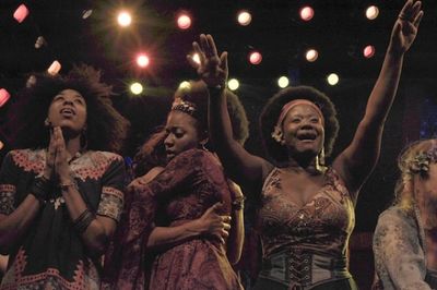 Maya Sharpe & cast of Hair Photo